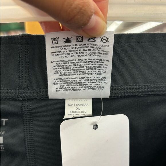 Nike Ladies XL Gray Shorts - Picture 6 of 6